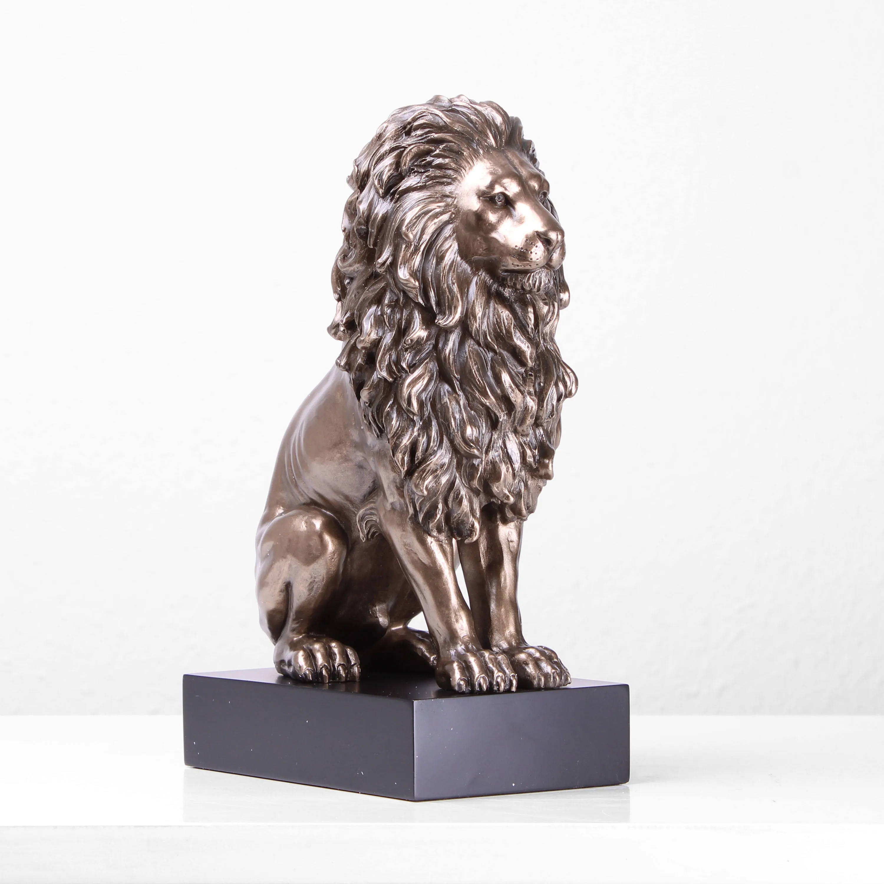 Sitting Lion Statue in Bronze (Cold Cast Bronze Sculpture)